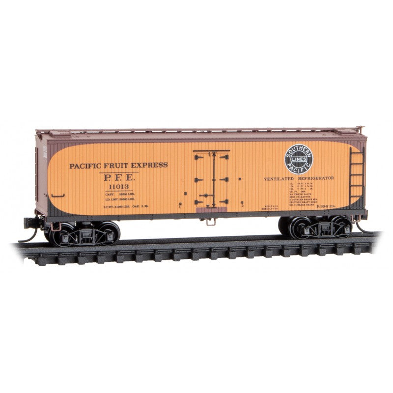40' Double Sheathed Wood Reefer Pacific Fruit Express PFE 11013 - 04900962 : N