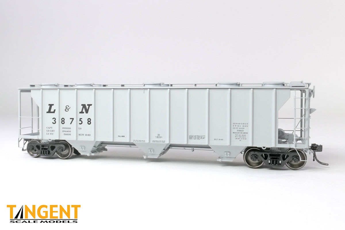 Louisville and Nashville (L&N) “Delivery Gray 10-1963” Pullman-Standard PS-2 2929CuFt Covered Hopper #38769 - 3516207 : HO
