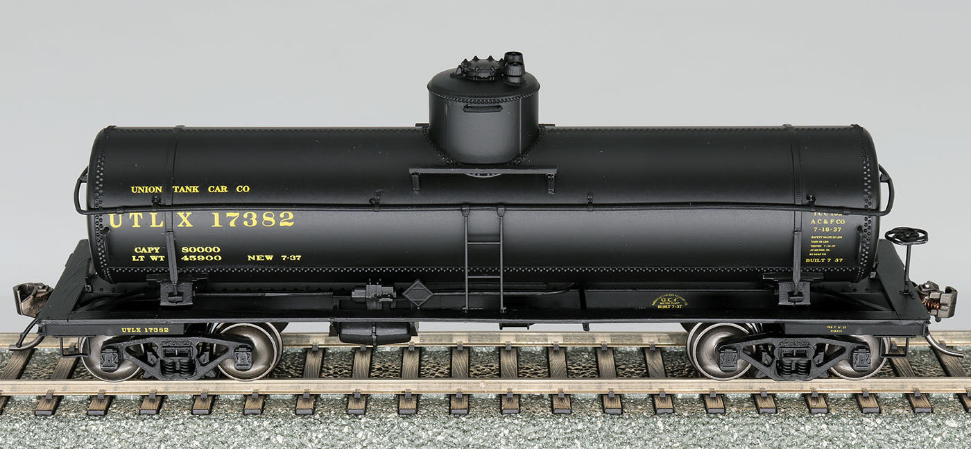 ACF Type 27 Riveted 8000 Gallon Tank Car Union Tank Car UTLX - 46315 : HO