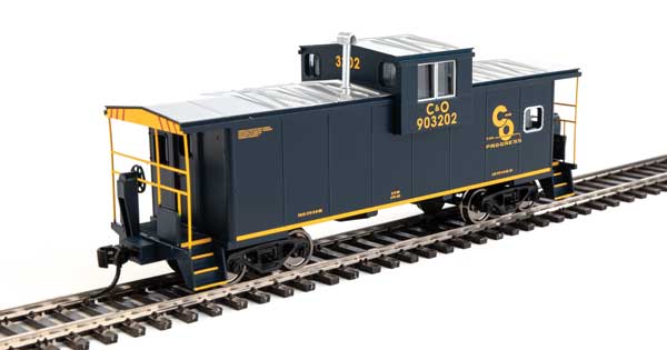 International Extended Wide-Vision Caboose Chesapeake & Ohio C&O 903202 - 8710 : HO