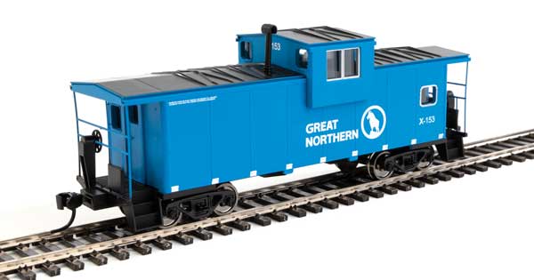 International Extended Wide-Vision Caboose Great Northern X-153 - 8716 : HO