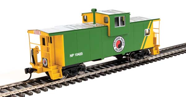 International Extended Wide-Vision Caboose Northern Pacific NP 10423 - 8719 : HO