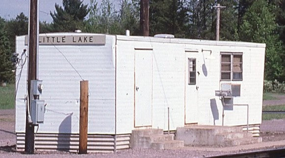 Chicago and North Western Trailer "Depot" Kit - 220401 : HO