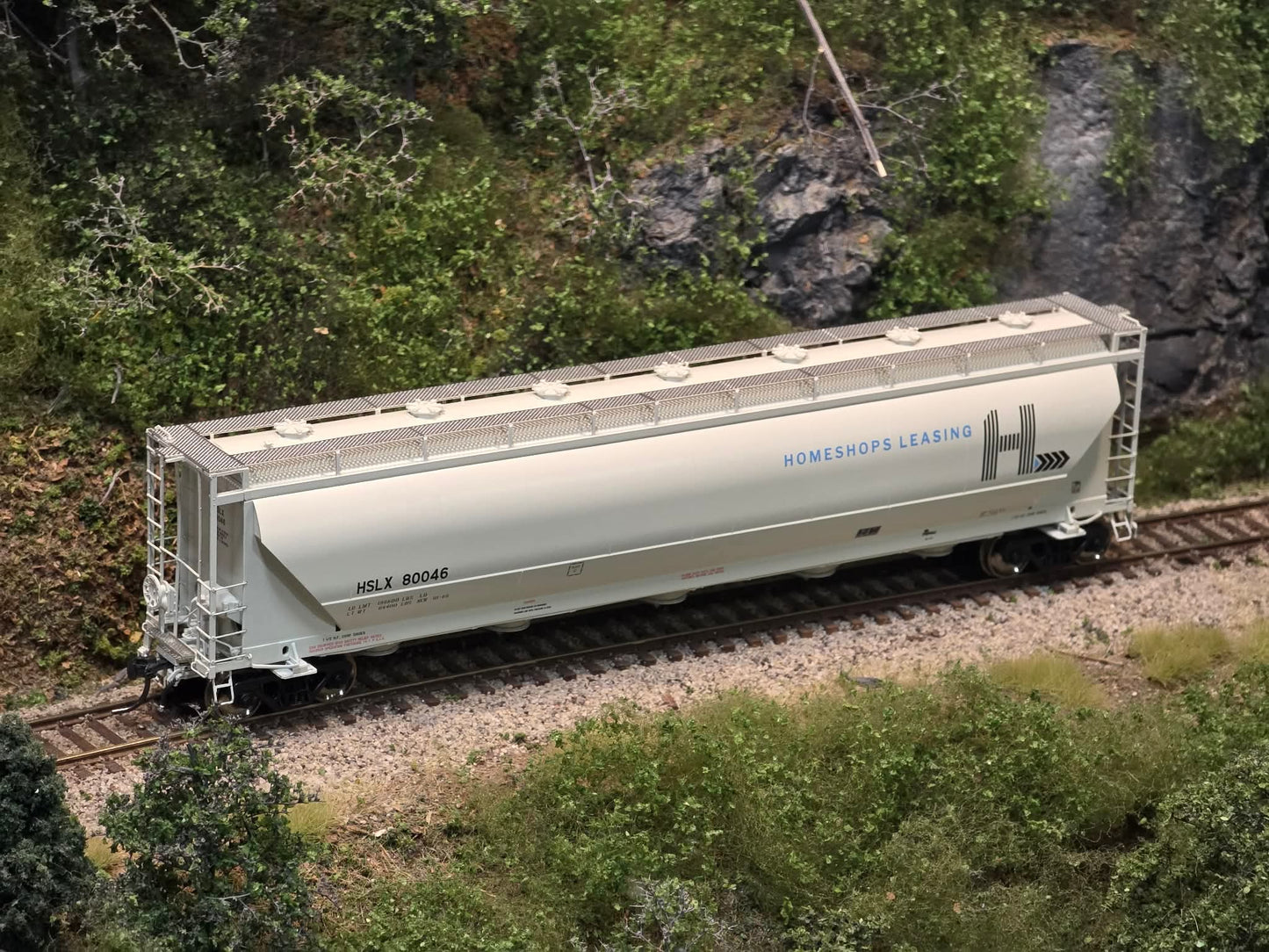 HSLX 80015 - HomeShops Leasing Prairie Shadows Thrall PD5000 Covered Hopper - HFH016001 : HO