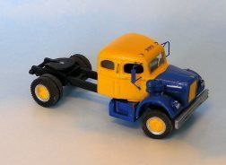 1956-66 White 9000 with Integral Sleeper Kit - V070 : HO