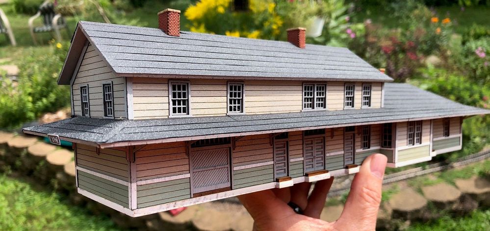 DSS&A L' Anse Michigan Depot Kit-100 : HO