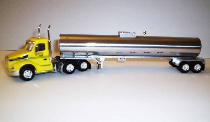 Peterbilt-TNS052 : HO