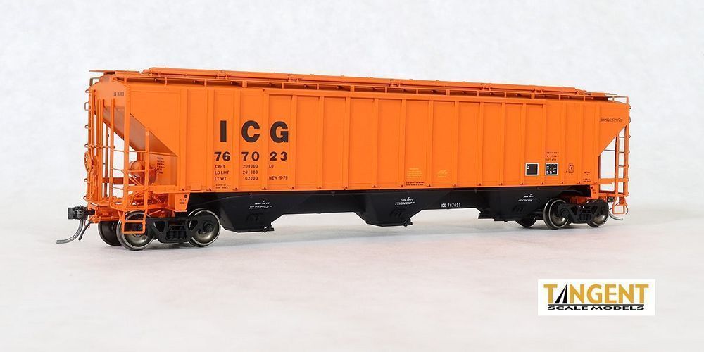 Pullman-Standard PS-2CD 4750 3-Bay Covered Hopper Illinois Central Gulf ICG 766807 - 1124108 : HO