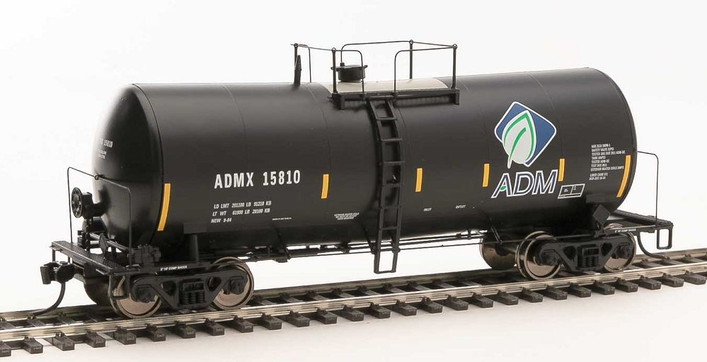 40' UTLX 16,000-Gal Funnel-Flow Tank Car Archer-Daniels-Midland Corn Syrup ADMX 15810 - 100141 : HO