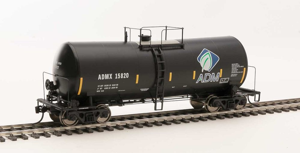 40' UTLX 16,000-Gal Funnel-Flow Tank Car Archer-Daniels-Midland Corn Syrup ADMX 15820 - 100143 : HO