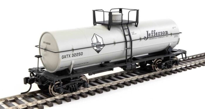 36 Ft Chemical Tank Car Jefferson Chemical-48012 : HO