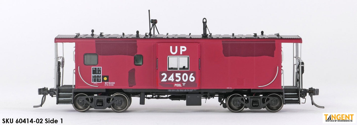 C&NW Lease Rock Island Bay Window Caboose w/FRA Red Light-6041402 : HO