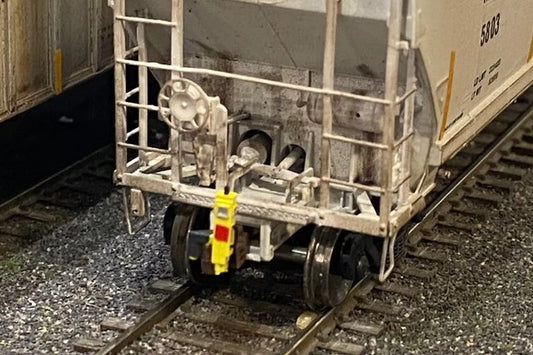 Modern EOT (End of Train) Device v2.0 Yellow - Universal Fit (3 Pack) - 902U : HO