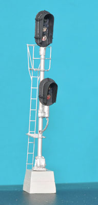 General Railway Signal (GRS) Style "D"3 Over 2 Aspect w/Snow Shield w/Colored LEDs - SG944 : HO