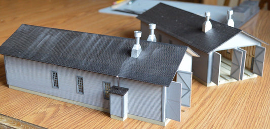 Merrill WI 2-Stall Engine House Milwaukee Road Kit - 043 : HO