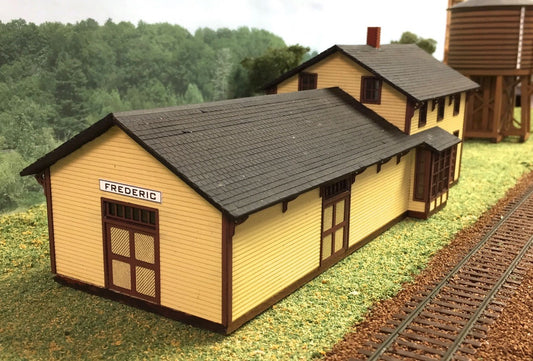 Frederic, WI SOO Line Depot Kit - 068 : HO