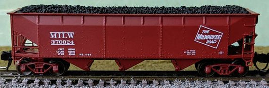 70 Ton Offset-Side 3-Bay Hopper w/Load Milwaukee Road MILW 370441 - 74188 : N