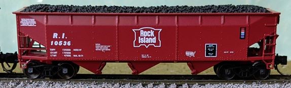 70 Ton Offset-Side 3-Bay Hopper w/Load Rock Island RI 10442 - 74201 : N