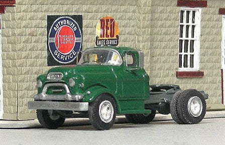 1955-57 GMC 660 Single Axle Tractor Kit - V321 : HO