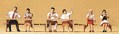 In The Beer Garden #1-Seated At Tables 6/pk - 10448 : HO