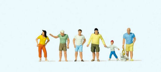 Passers-By in Summer Clothes -- pkg(6) - 10672 : HO
