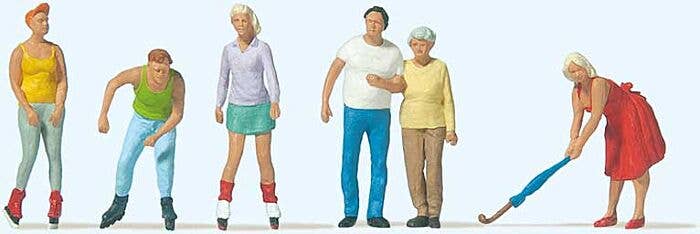 Skaters and Passers-By -- pkg(6) - 10740 : HO