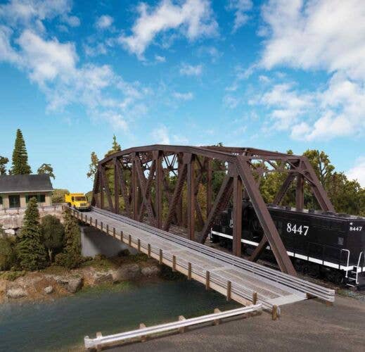 Truss Railroad Bridge with Roadway -- Kit - 4523 : HO