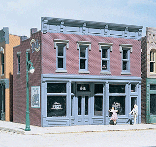 DPM Landmark Structures(R) Kit -- Robert's Dry Goods - 10200 : HO