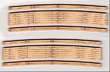 Wood Grade Crossing-Curved, 11" Radius - 026 : N