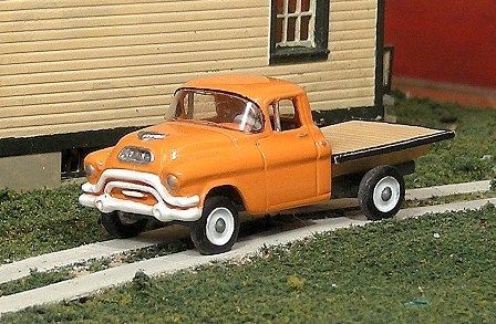 1955-56 GMC 1/2 Ton Flatbed Truck Kit - V317 : HO