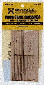 Rough Cut 1 Lane Wood Grade Crossing - 119 : HO