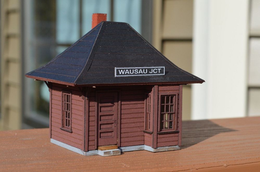 Wausau Junction CNW Depot Kit-19 : HO