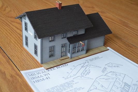 Irma WI Depot-Milwaukee Road (Valley Line Depot) Kit-41 : HO