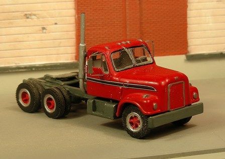 1961-72 International DC-405 Tandem Axle "Donald Duck" Tractor Kit - V286 : HO