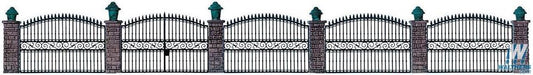 Wrought Iron Fence w/Brick Columns - 550 : HO