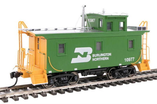 DM&IR Class G2 Wood Caboose Burlington Northern BN 10977 - 103458 : HO