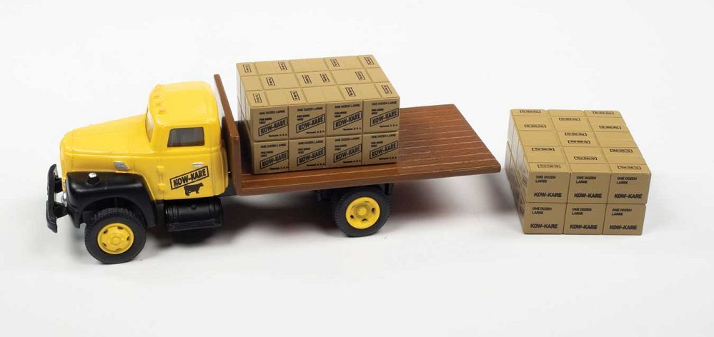 International Harvester R-190 Dark Green KowKare Crates Flatbed Truck-40020 : HO