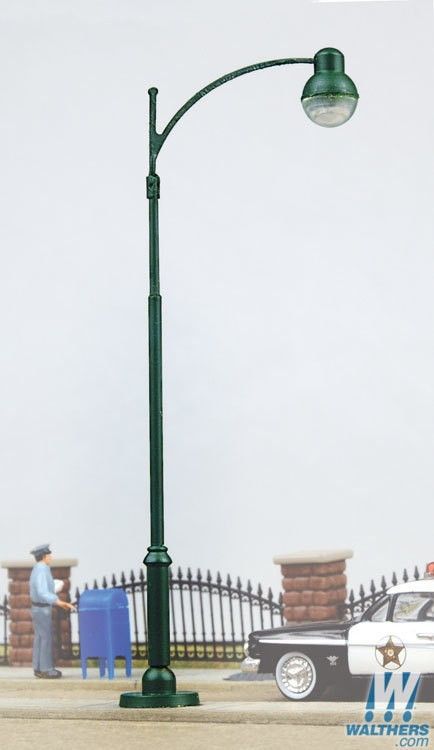 Modern Street Light - 4309 : HO