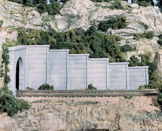 Concrete Retaining Wall - C1158 : N