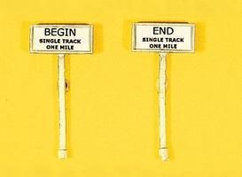 Begin/End Single Track Sign Set - 840 : HO