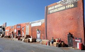 Downtown Alleyway Flat Plaster Casting Kit - DD1066 : HO