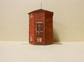 Northern Enclosed Water Tower Laser Cut Wood Kit - 2050 : HO