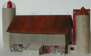 Barn Kit With Silos - 1042 : HO