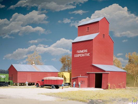 Farmers Coop Grain Elevator Kit-3036 : HO