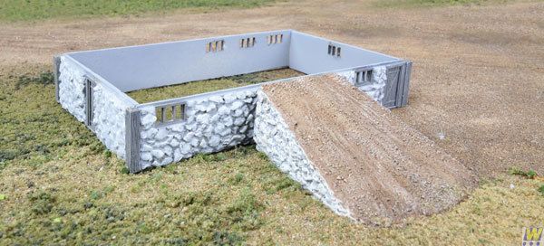 Fieldstone Barn Base & Ramp Cast Resin Kit-3331 : HO