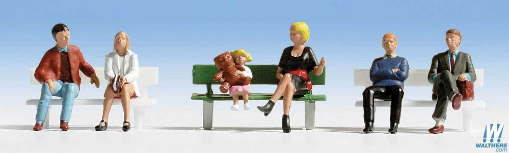 Seated People, Set 1 - 6057 : HO